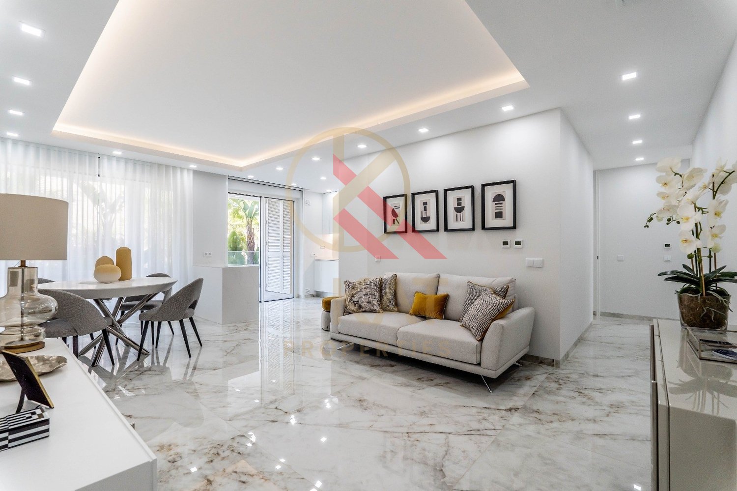 T2 novo em Lagos, com acabamentos de luxo e piscina no rooftop — ideal para viver ou investir.