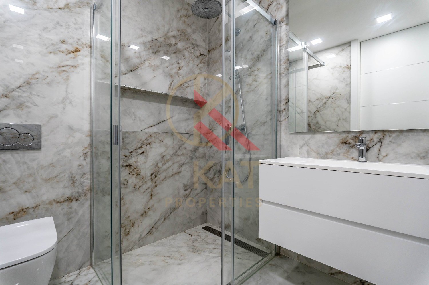 T2 novo em Lagos, com acabamentos de luxo e piscina no rooftop — ideal para viver ou investir.