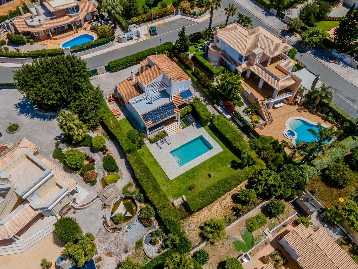 Moradia V4 com Piscina e Ginásio à venda em Portimão