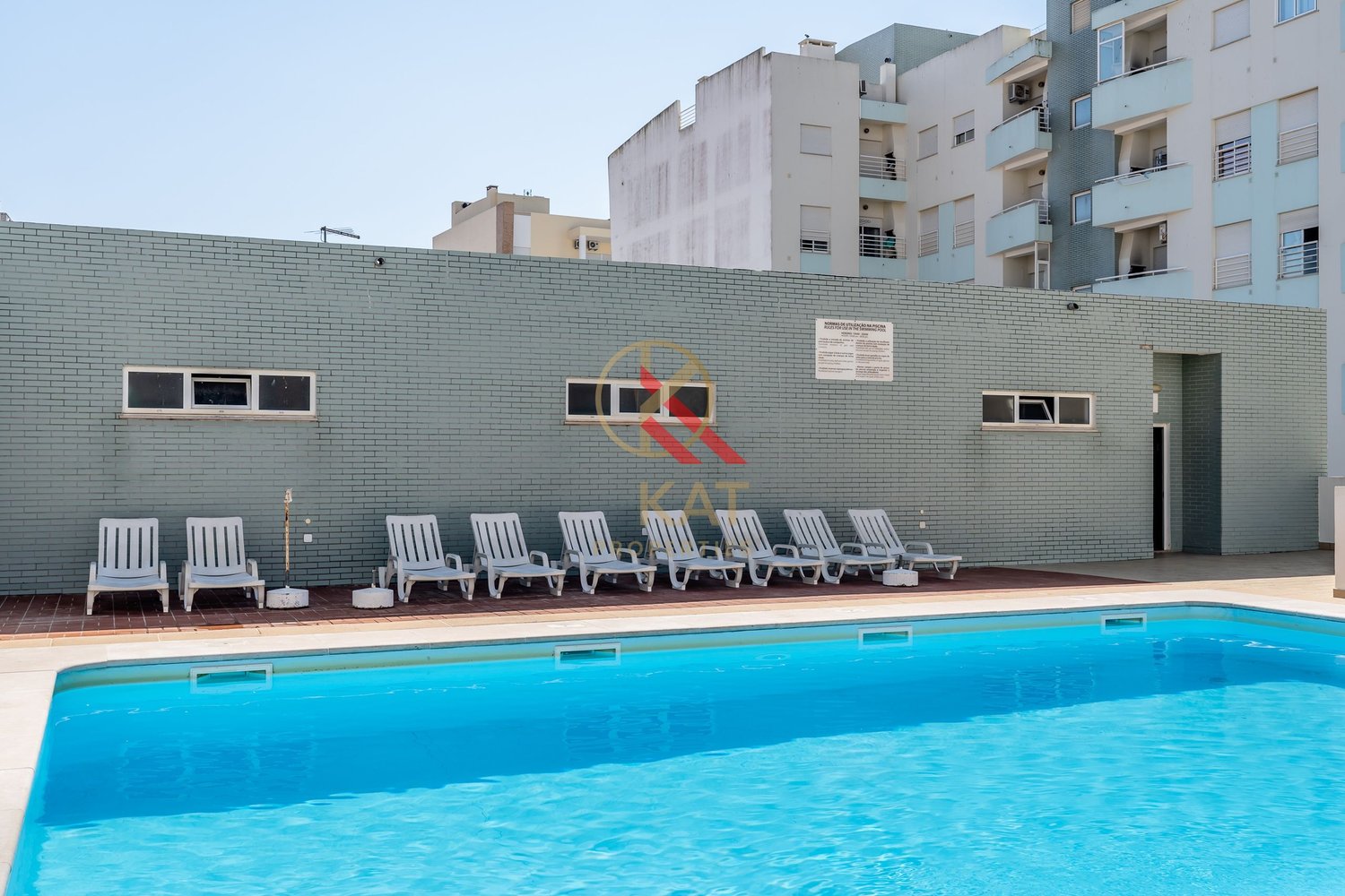  Apartamento T1 c/ Piscina, Garagem e Churrasqueira, próximo da praia 