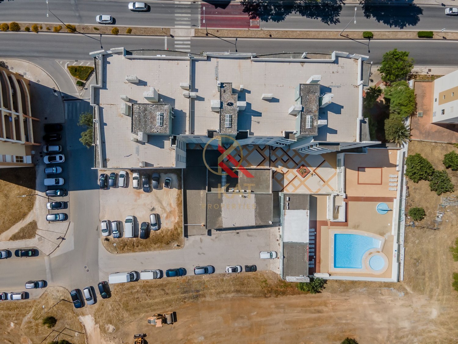  Apartamento T1 c/ Piscina, Garagem e Churrasqueira, próximo da praia 