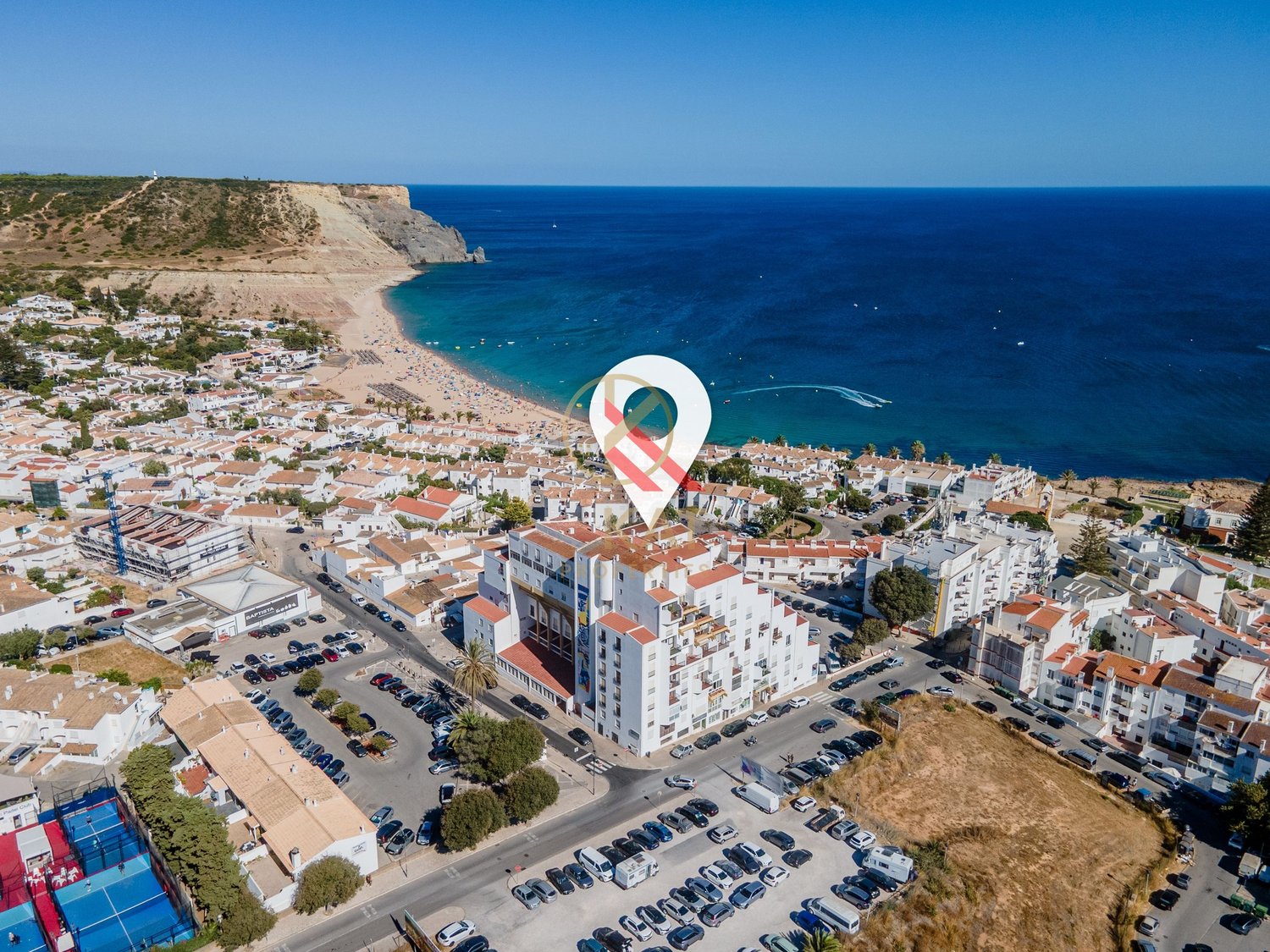 T2 com Vista Mar e Excelente Localização na Praia da Luz