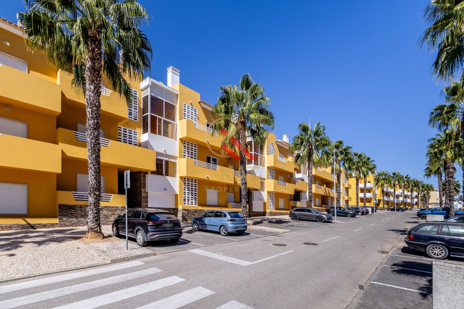 T2 com 2 WC e ampla varanda virada para a piscina | Conceição de Tavira