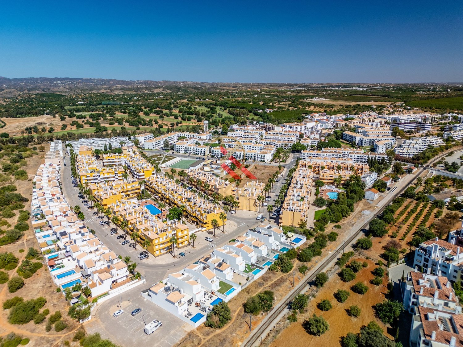 T2 com 2 WC e ampla varanda virada para a piscina | Conceição de Tavira