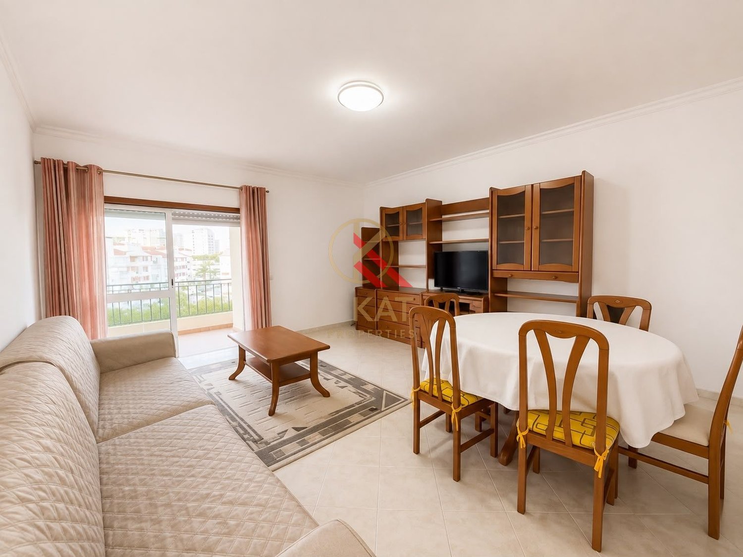 Apartamento T2 para Arrendamento Anual, Lagos
